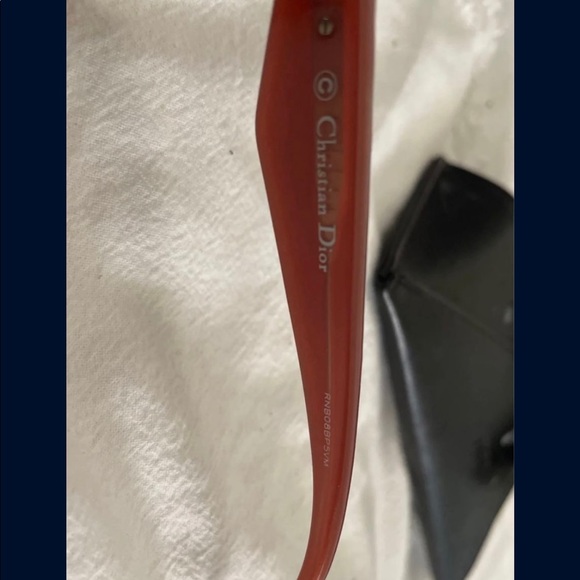 Christian Dior Red sunglasses - Picture 7 of 7